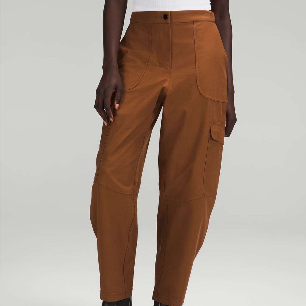 Lululemon Light Utilitech Cargo Pocket High Rise Pant Size 28 Roasted Brown